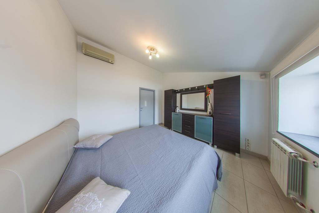 Mansard Apartment Antonovicha 4 Kiev Eksteriør billede