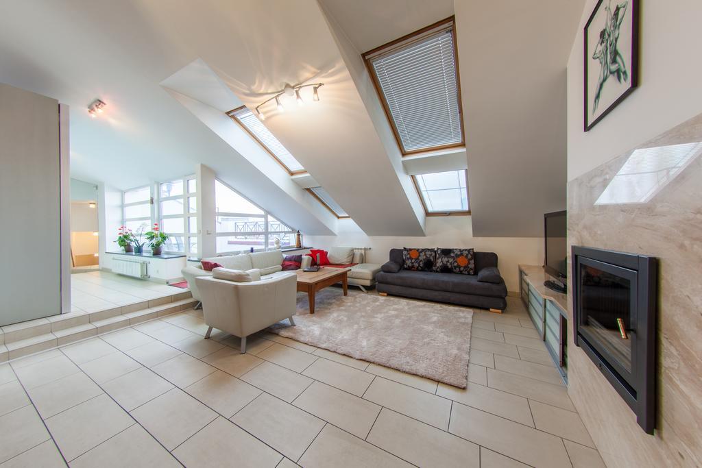 Mansard Apartment Antonovicha 4 Kiev Eksteriør billede