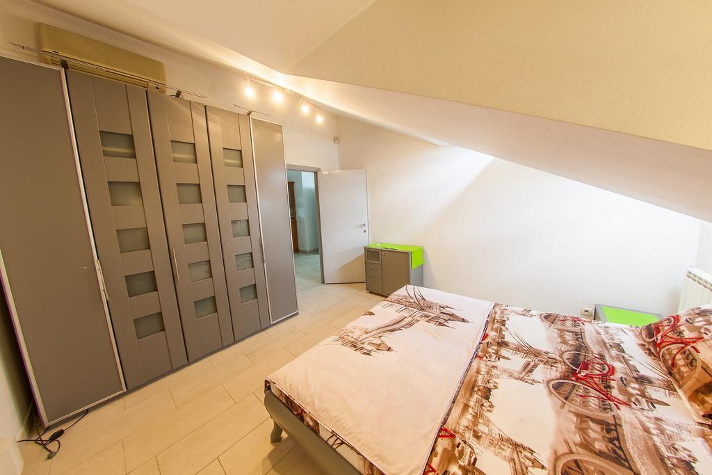 Mansard Apartment Antonovicha 4 Kiev Eksteriør billede